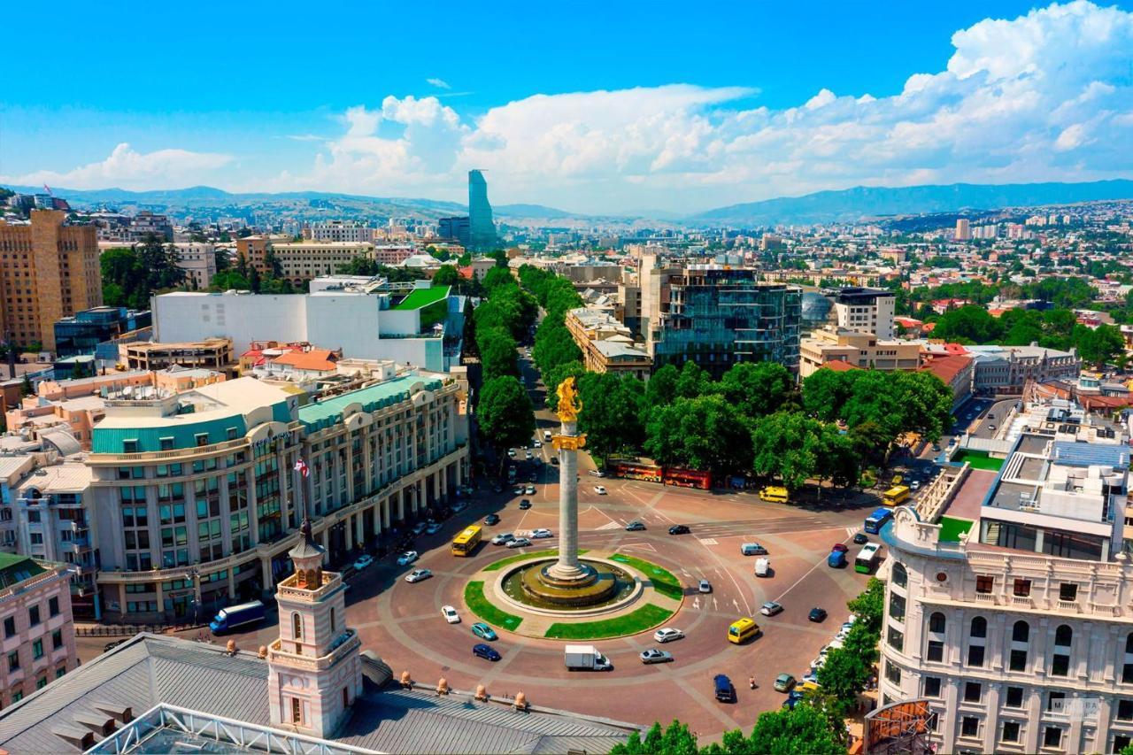 Hh Hotel Tbilisi Bagian luar foto