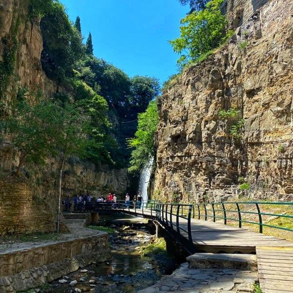 Hh Hotel Tbilisi Bagian luar foto