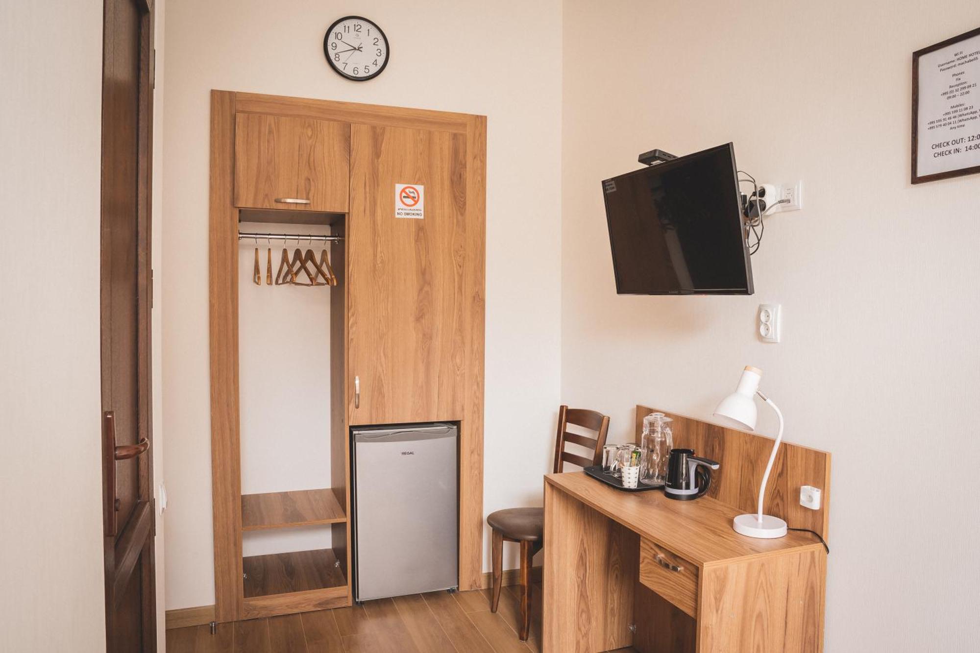 Hh Hotel Tbilisi Bagian luar foto