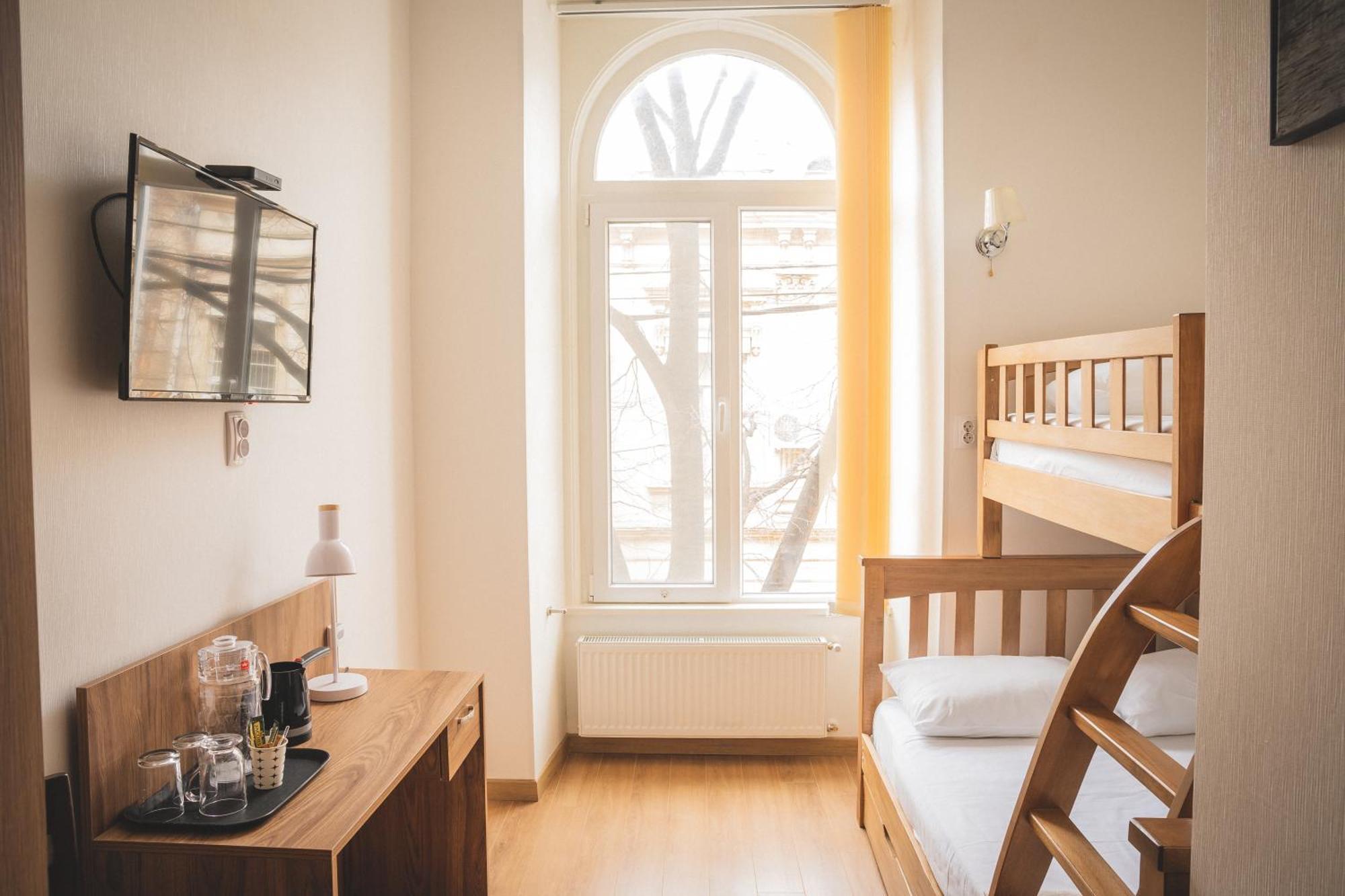 Hh Hotel Tbilisi Bagian luar foto