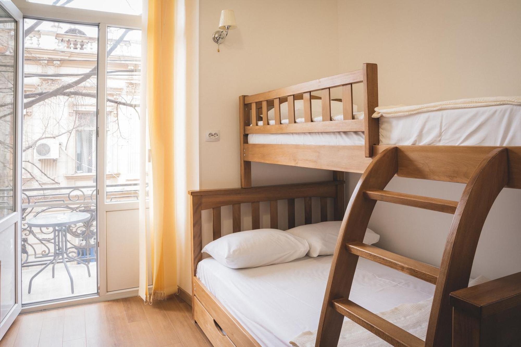 Hh Hotel Tbilisi Bagian luar foto
